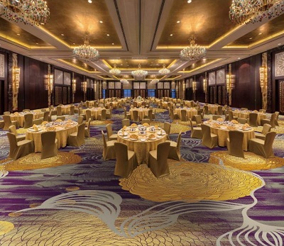 宴会厅满铺地毯